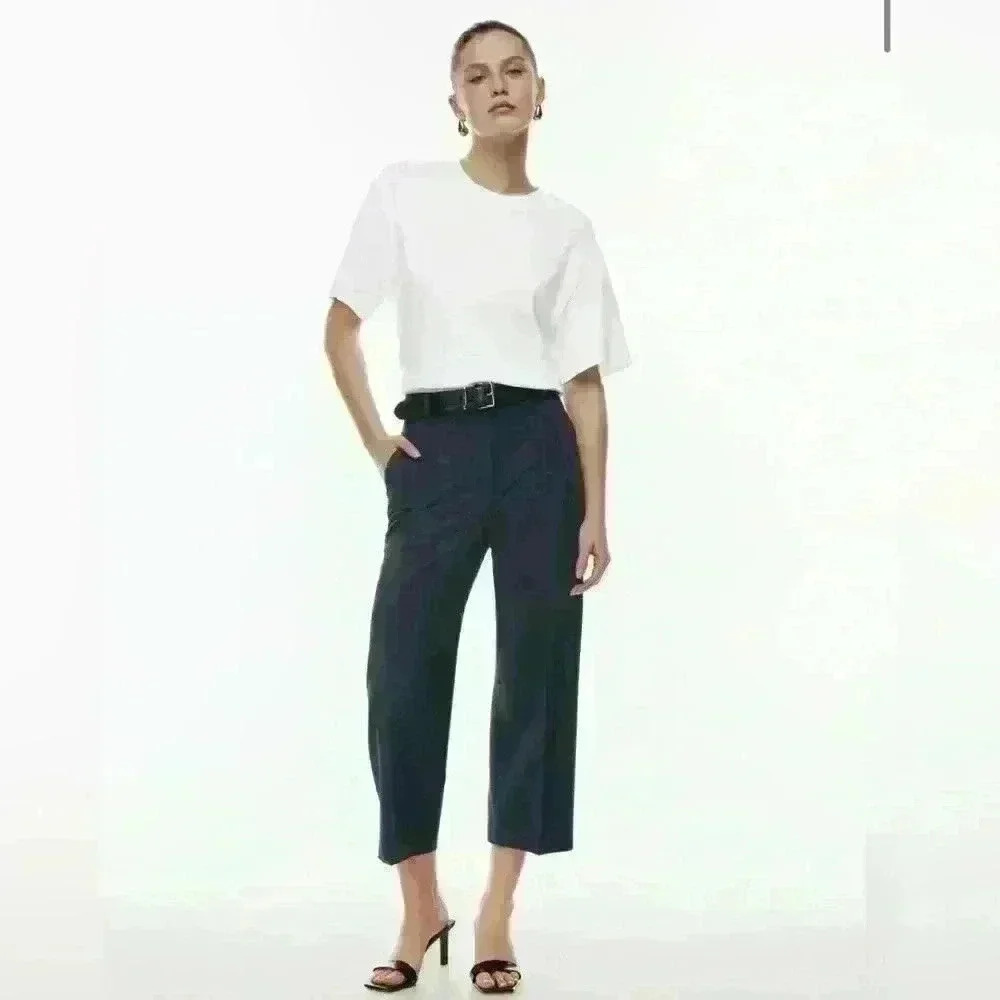 ARITZIA BABATON The Agency Crepe Cropped Pant in Navy